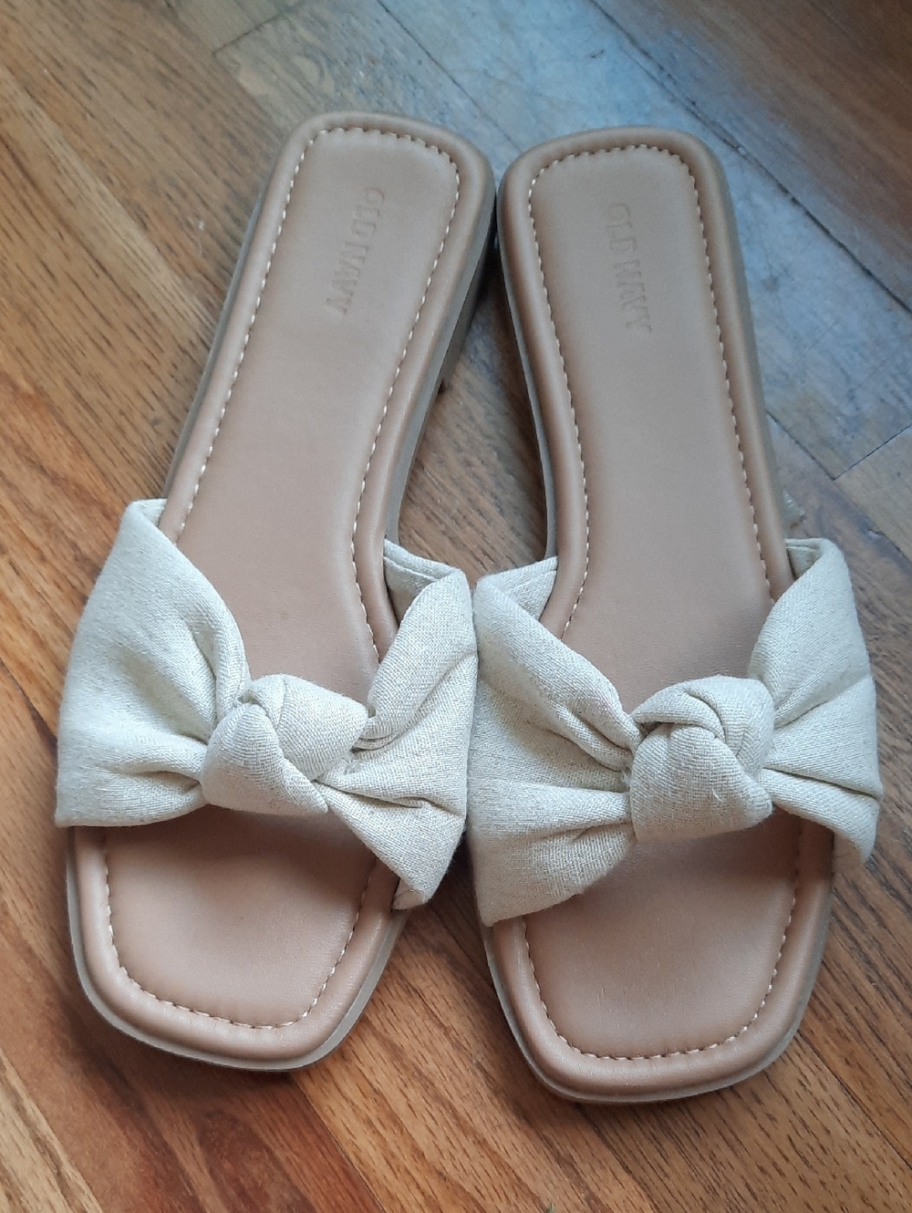 Old Navy Knotted Slide Sandals 8